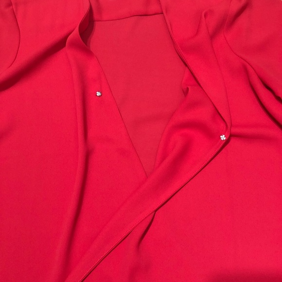 Red blouse - Picture 3 of 5
